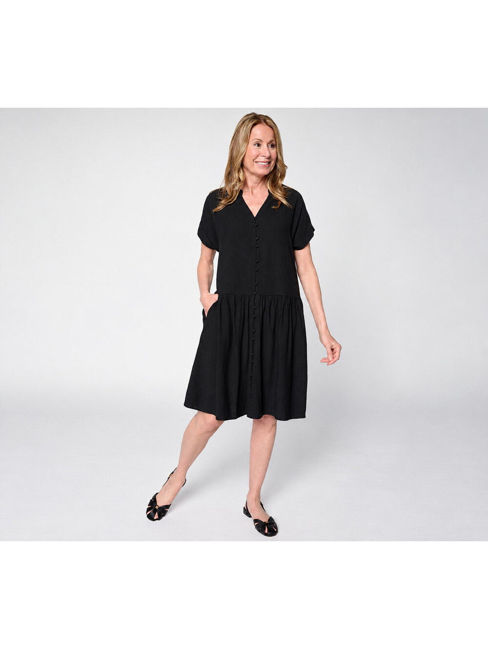 Susan Graver Regular Textured Woven Pockets Button Front Dress Black, Size Large